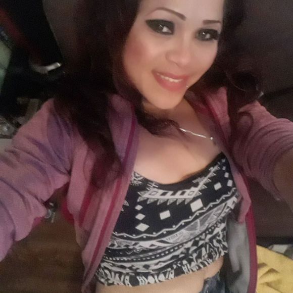 Meet your Posher, Ana - Picture 1 of 1